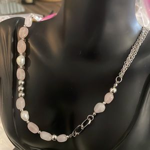 Natural stone crystal necklace baroque natural freshwater Pearl in silver tone.